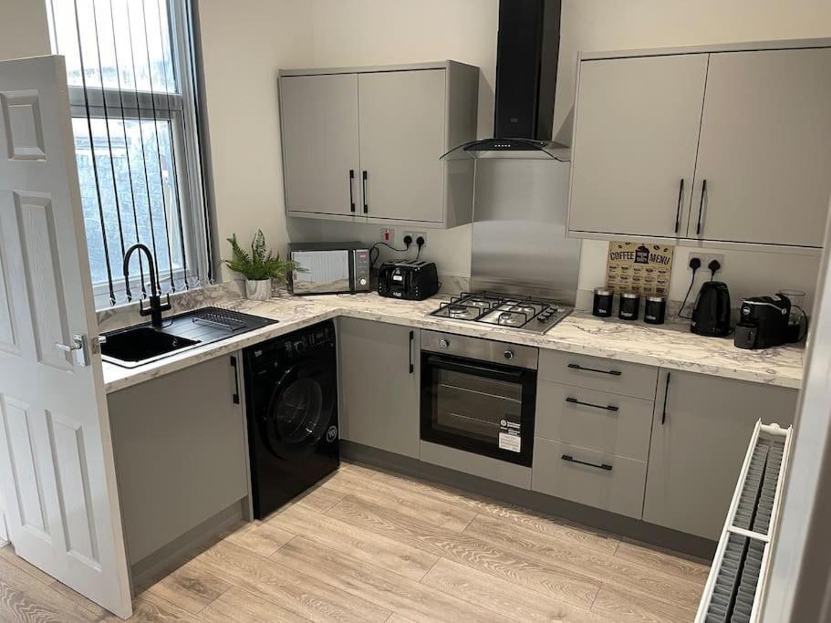 Luxury Accommodation. Wallasey Exterior photo